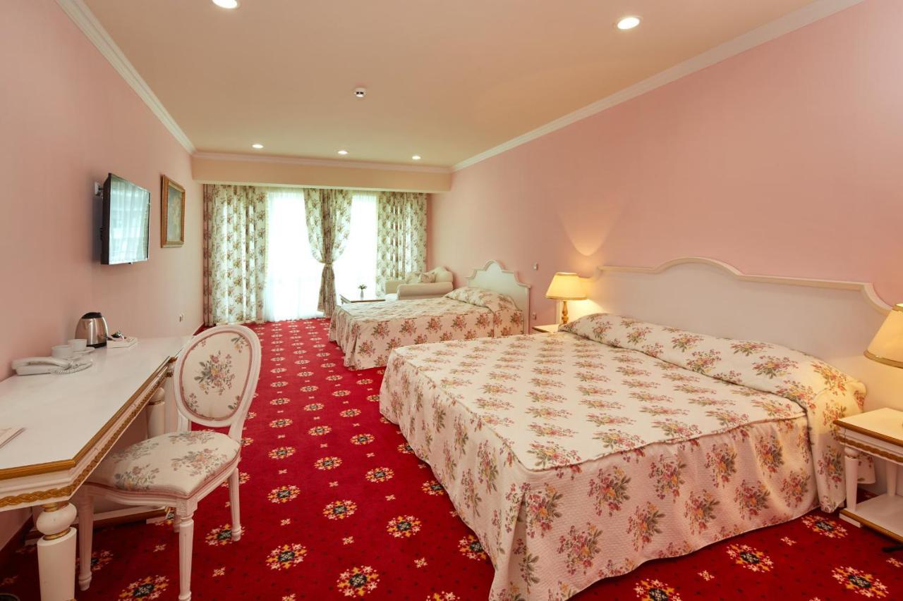 Planeta Hotel & Aquapark Free Beach Access ซันนีบีช ภายนอก รูปภาพ A room at the hotel