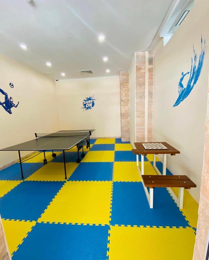 Planeta Hotel & Aquapark Free Beach Access ซันนีบีช ภายนอก รูปภาพ The table tennis room