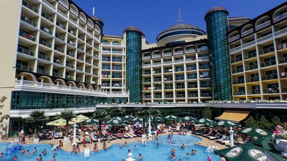 Planeta Hotel & Aquapark Free Beach Access ซันนีบีช ภายนอก รูปภาพ The Royal Paradise Hotel and Spa
